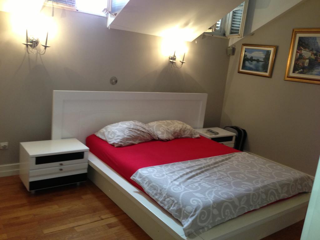 London Apartment Budva Zimmer foto